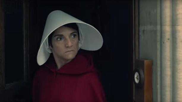 Florence Foresti parodie The  Handmaid’s Tale